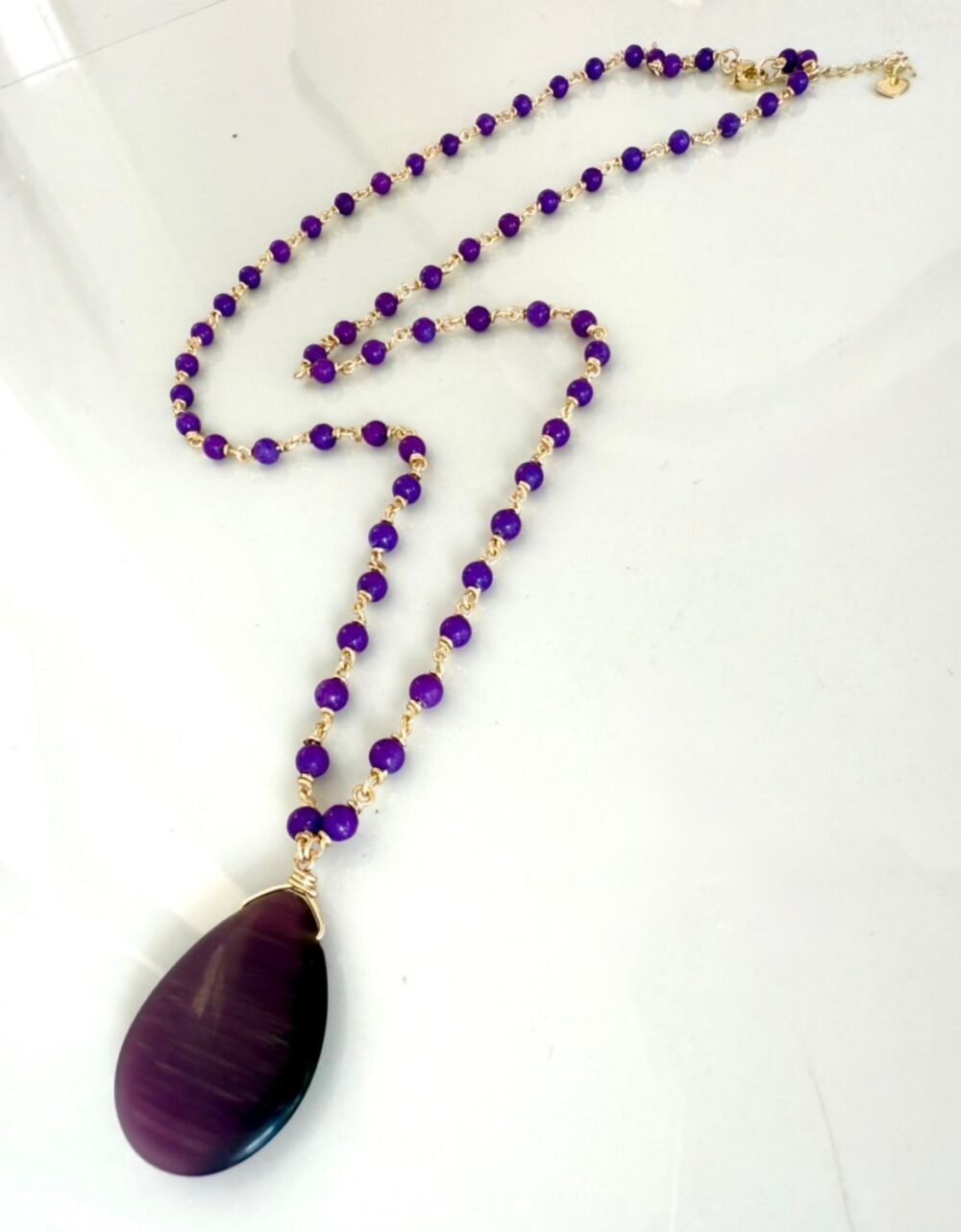 Beaded chain teardrop necklace Purple