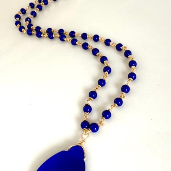 Beaded chain teardrop necklace Blue