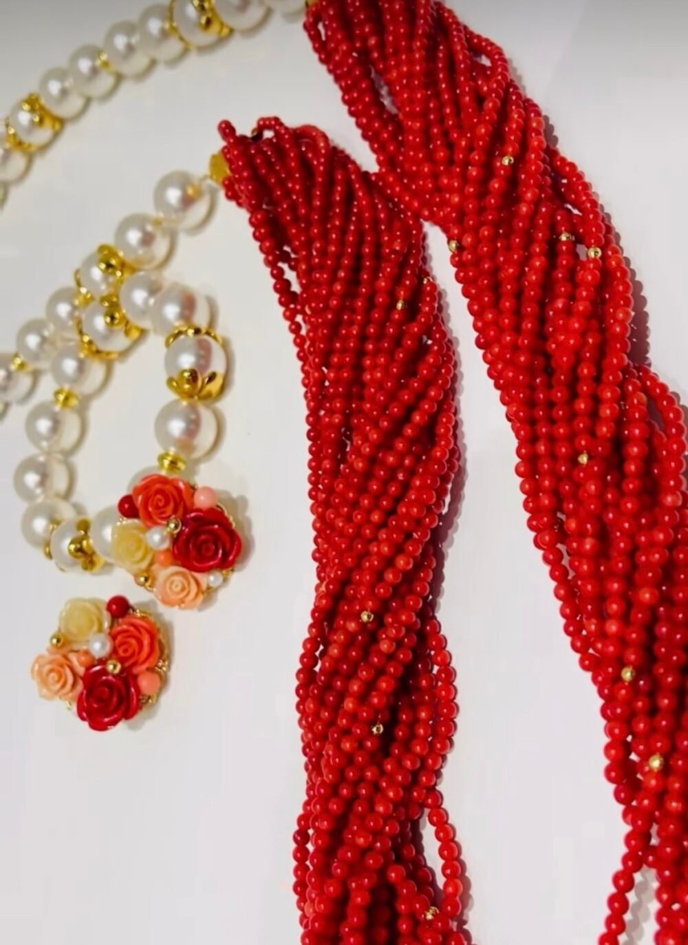 Pearls and red coral necklace set - Image 2