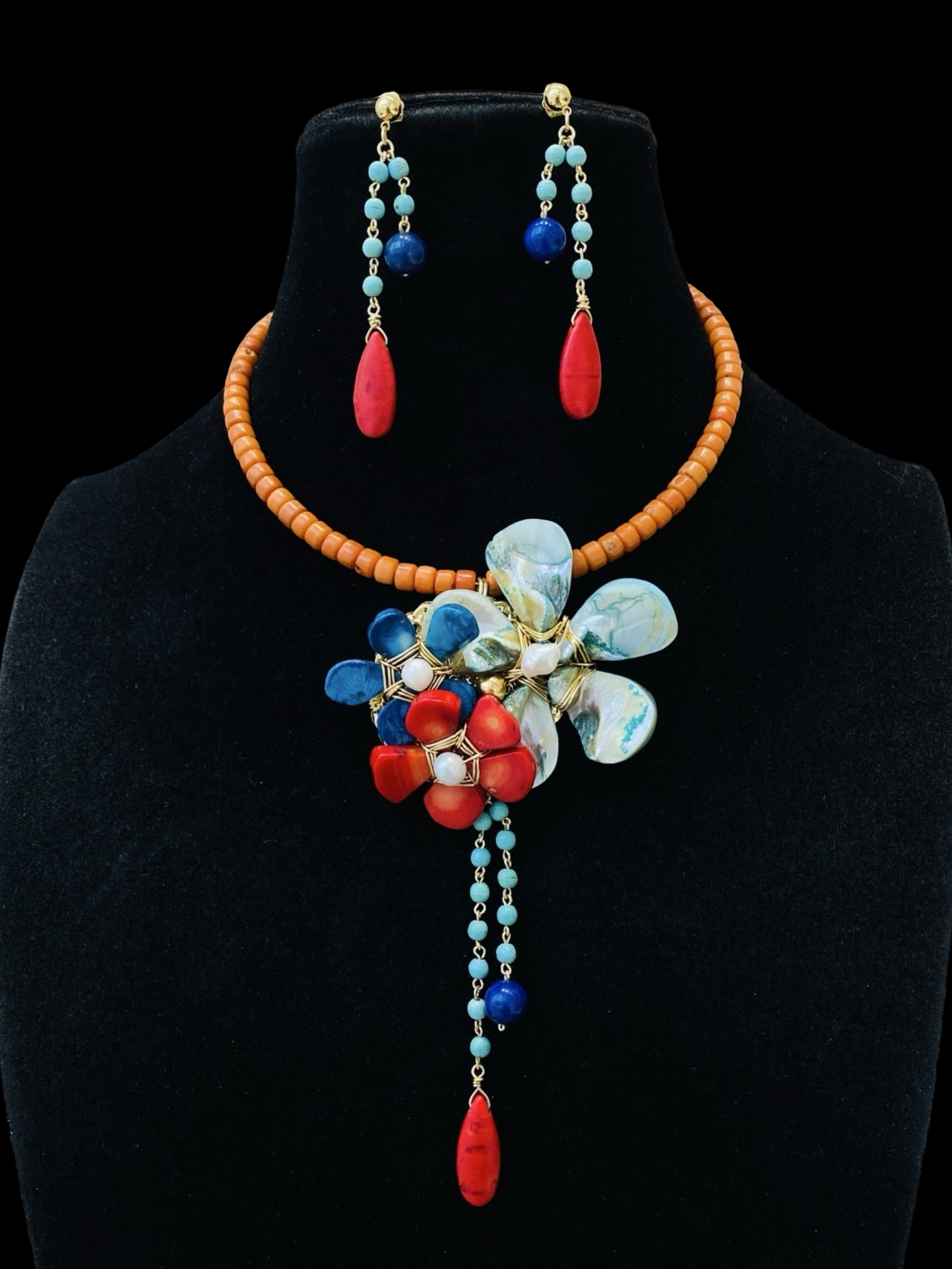 Coral, Mother of Pear Floral Necklace and Earrings. Multicolored. High quality gold plated.
