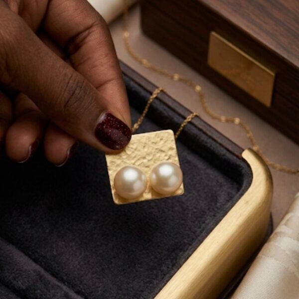 Pearl stud earrings