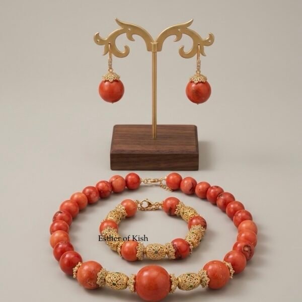 Vintage style coral set